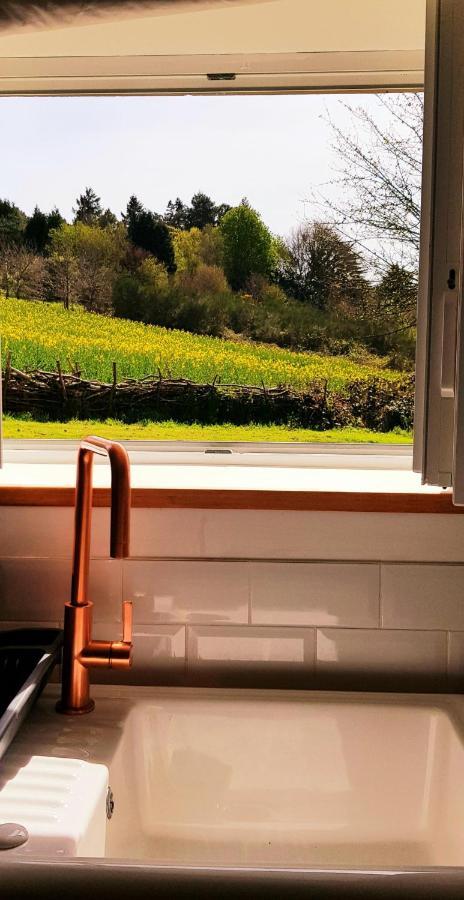 Le Vieux Moulin Gites - Detached Cottage With Garden Views And Pool Guégon Exterior foto