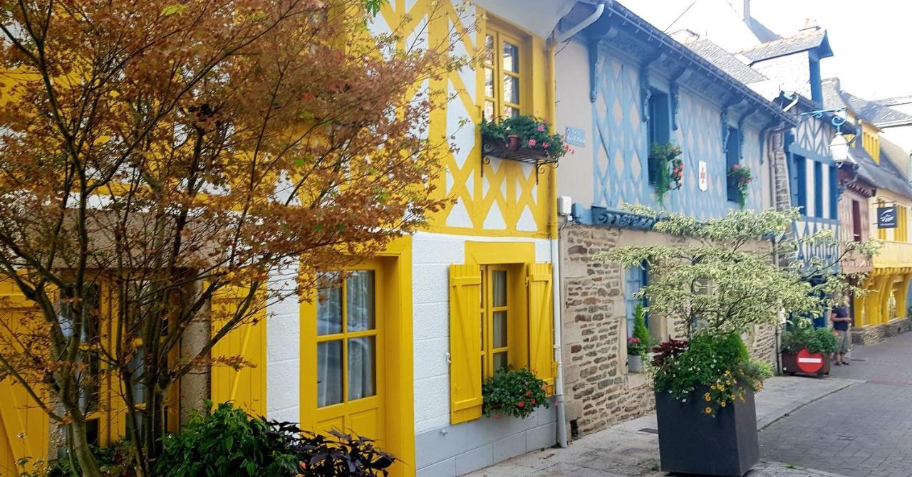 Le Vieux Moulin Gites - Detached Cottage With Garden Views And Pool Guégon Exterior foto