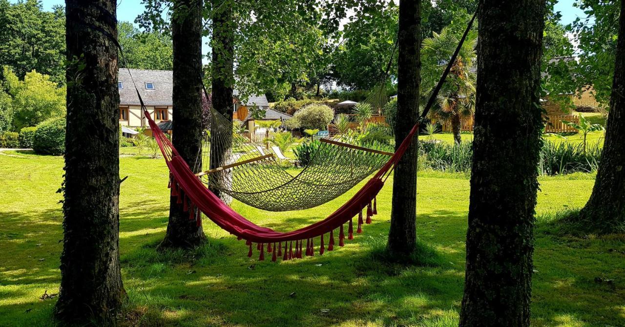 Le Vieux Moulin Gites - Detached Cottage With Garden Views And Pool Guégon Exterior foto