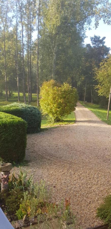 Le Vieux Moulin Gites - Detached Cottage With Garden Views And Pool Guégon Exterior foto