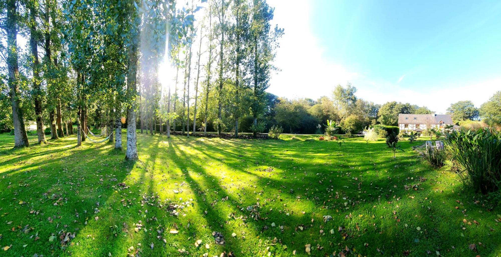 Le Vieux Moulin Gites - Detached Cottage With Garden Views And Pool Guégon Exterior foto