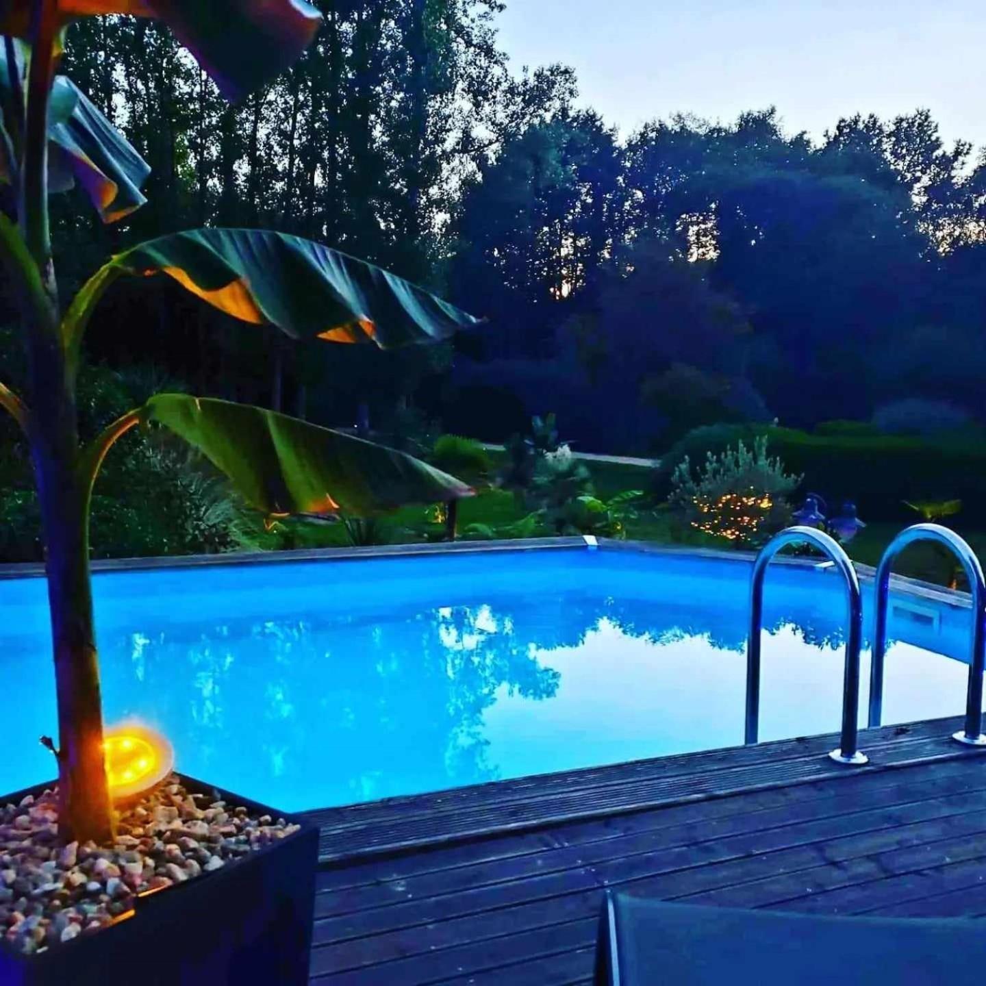 Le Vieux Moulin Gites - Detached Cottage With Garden Views And Pool Guégon Exterior foto